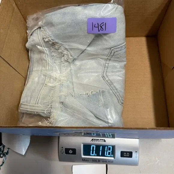 NWT Madewell 25 XS Relaxed Denim Shorts Essen Wash Distressed Retro Summer Cute - Picture 11 of 11